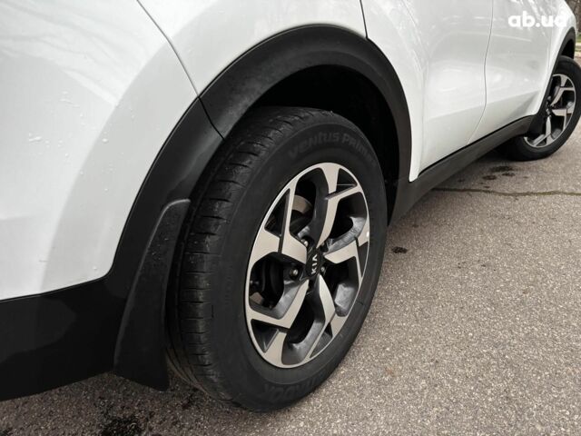 Білий Кіа Sportage, об'ємом двигуна 1.6 л та пробігом 61 тис. км за 19990 $, фото 10 на Automoto.ua