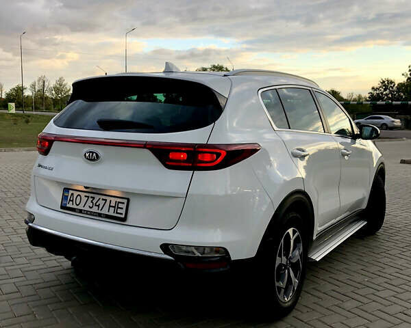Білий Кіа Sportage, об'ємом двигуна 1.59 л та пробігом 37 тис. км за 21500 $, фото 15 на Automoto.ua