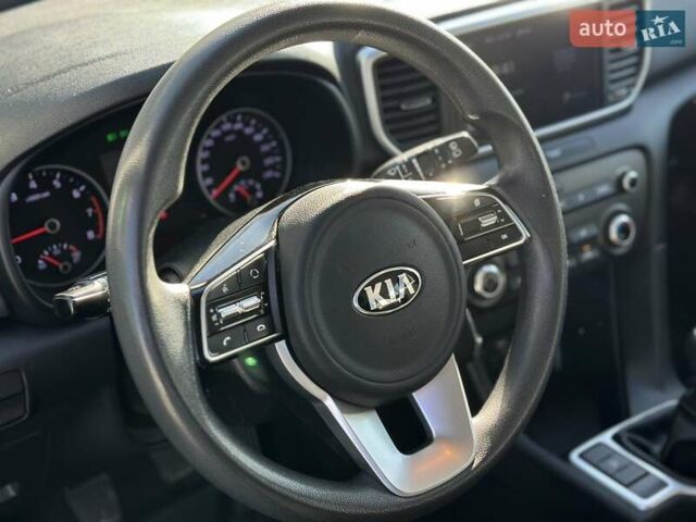 Белый Киа Sportage, объемом двигателя 1.59 л и пробегом 139 тыс. км за 16932 $, фото 5 на Automoto.ua