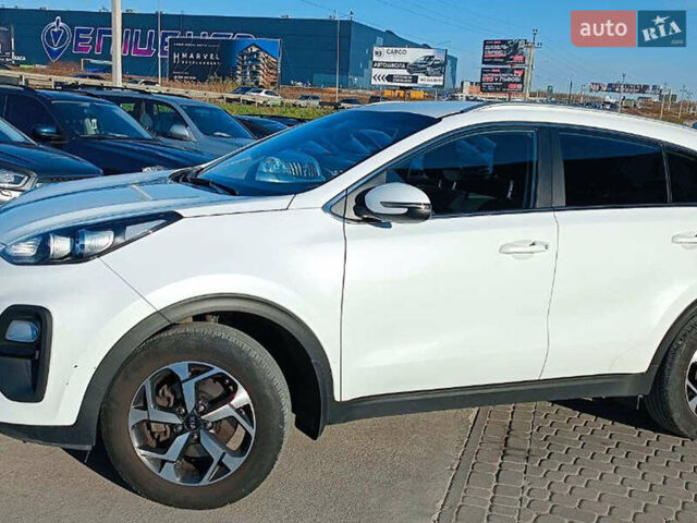 Білий Кіа Sportage, об'ємом двигуна 1.6 л та пробігом 93 тис. км за 18200 $, фото 2 на Automoto.ua