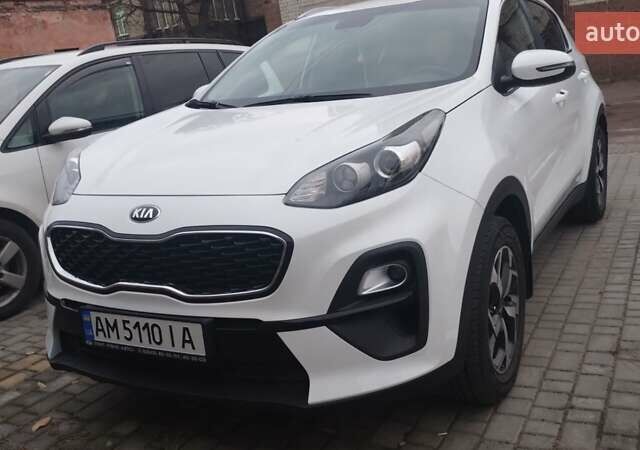 Белый Киа Sportage, объемом двигателя 1.59 л и пробегом 22 тыс. км за 20900 $, фото 24 на Automoto.ua