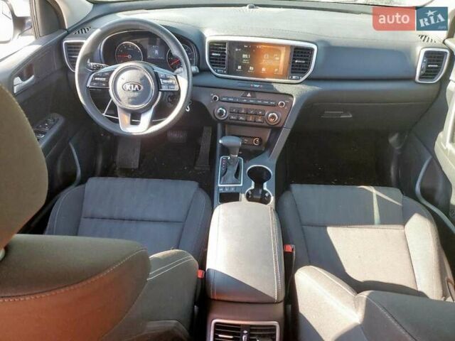 Белый Киа Sportage, объемом двигателя 2.36 л и пробегом 132 тыс. км за 3200 $, фото 7 на Automoto.ua
