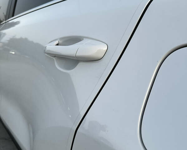 Білий Кіа Sportage, об'ємом двигуна 1.6 л та пробігом 90 тис. км за 23500 $, фото 6 на Automoto.ua