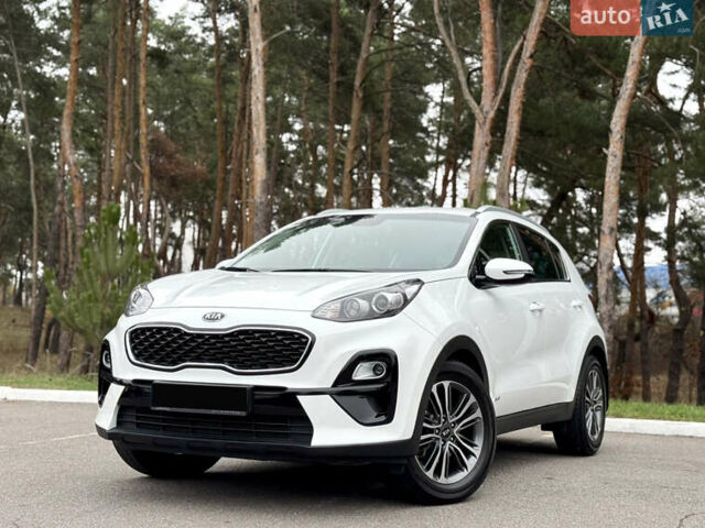 Белый Киа Sportage, объемом двигателя 1.6 л и пробегом 84 тыс. км за 19700 $, фото 1 на Automoto.ua