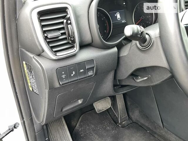 Белый Киа Sportage, объемом двигателя 2.4 л и пробегом 5 тыс. км за 24500 $, фото 28 на Automoto.ua