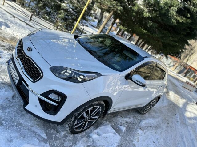 Белый Киа Sportage, объемом двигателя 2 л и пробегом 78 тыс. км за 29300 $, фото 2 на Automoto.ua