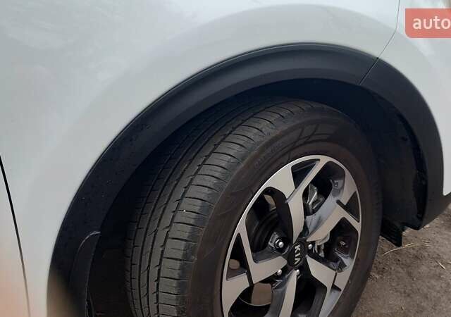 Белый Киа Sportage, объемом двигателя 1.59 л и пробегом 22 тыс. км за 20900 $, фото 5 на Automoto.ua