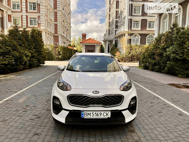 Білий Кіа Sportage, об'ємом двигуна 1.59 л та пробігом 41 тис. км за 18990 $, фото 8 на Automoto.ua