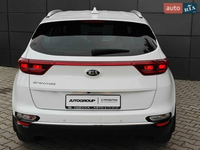 Белый Киа Sportage, объемом двигателя 1.59 л и пробегом 38 тыс. км за 21000 $, фото 4 на Automoto.ua