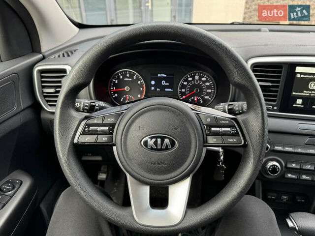 Білий Кіа Sportage, об'ємом двигуна 2.36 л та пробігом 47 тис. км за 17500 $, фото 37 на Automoto.ua