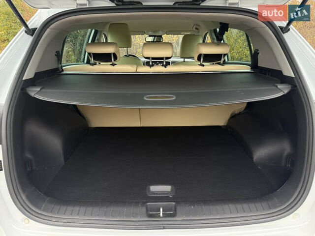 Білий Кіа Sportage, об'ємом двигуна 1.59 л та пробігом 50 тис. км за 17799 $, фото 13 на Automoto.ua