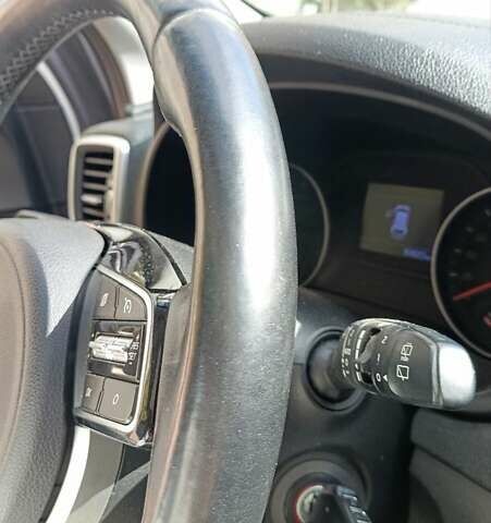 Білий Кіа Sportage, об'ємом двигуна 1.59 л та пробігом 50 тис. км за 19500 $, фото 57 на Automoto.ua