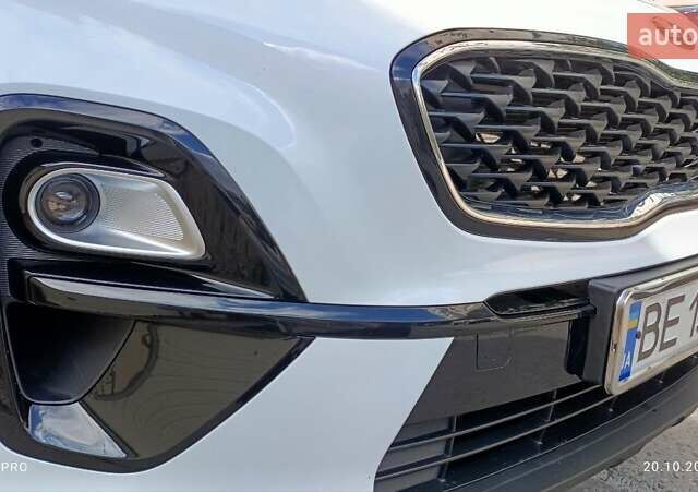 Білий Кіа Sportage, об'ємом двигуна 1.59 л та пробігом 50 тис. км за 19500 $, фото 6 на Automoto.ua