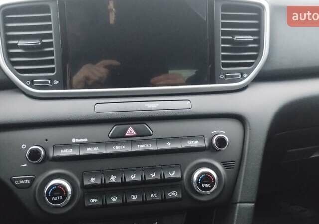 Белый Киа Sportage, объемом двигателя 1.59 л и пробегом 22 тыс. км за 20900 $, фото 28 на Automoto.ua