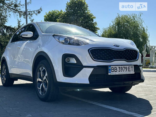 Білий Кіа Sportage, об'ємом двигуна 1.6 л та пробігом 48 тис. км за 18900 $, фото 41 на Automoto.ua