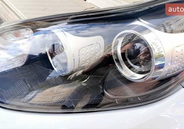 Білий Кіа Sportage, об'ємом двигуна 1.59 л та пробігом 50 тис. км за 19500 $, фото 85 на Automoto.ua