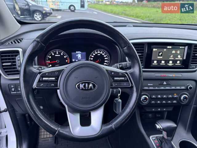 Білий Кіа Sportage, об'ємом двигуна 1.6 л та пробігом 49 тис. км за 18500 $, фото 46 на Automoto.ua