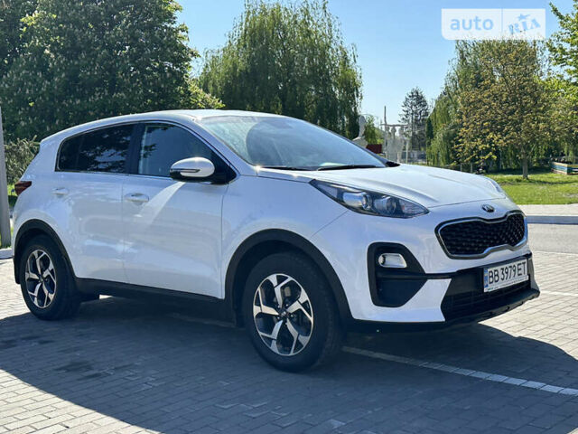 Белый Киа Sportage, объемом двигателя 1.6 л и пробегом 48 тыс. км за 18900 $, фото 26 на Automoto.ua