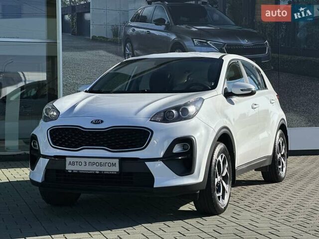 Белый Киа Sportage, объемом двигателя 1.59 л и пробегом 139 тыс. км за 16932 $, фото 1 на Automoto.ua