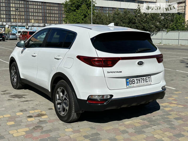 Білий Кіа Sportage, об'ємом двигуна 1.6 л та пробігом 48 тис. км за 18900 $, фото 14 на Automoto.ua