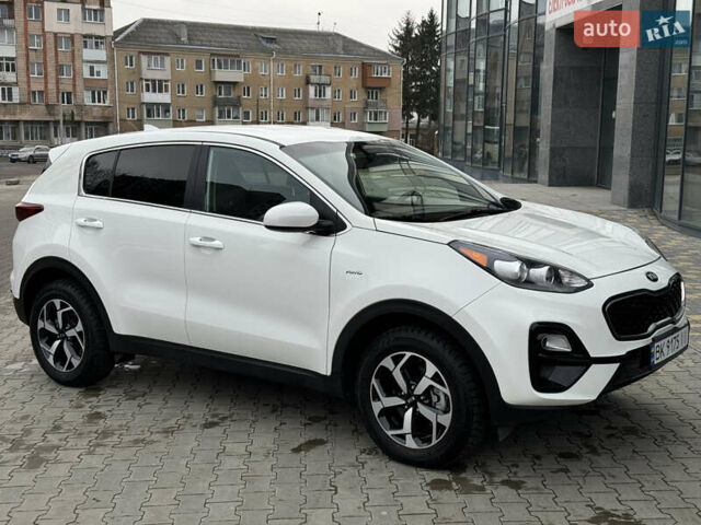 Білий Кіа Sportage, об'ємом двигуна 2.36 л та пробігом 47 тис. км за 17500 $, фото 15 на Automoto.ua