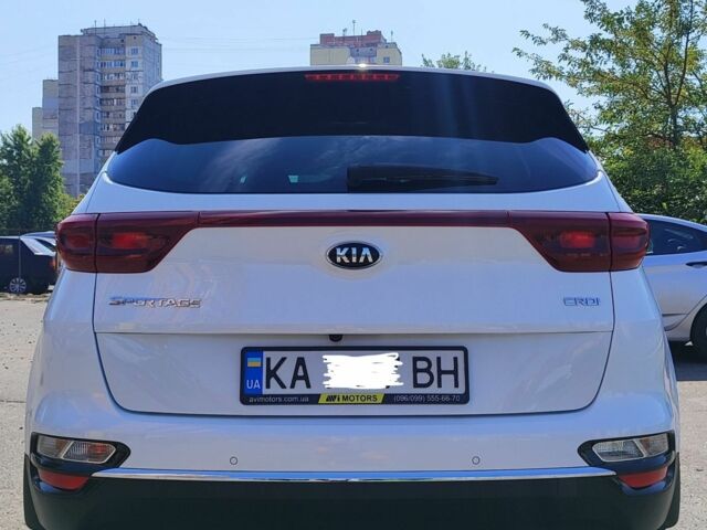 Белый Киа Sportage, объемом двигателя 0 л и пробегом 125 тыс. км за 21590 $, фото 3 на Automoto.ua