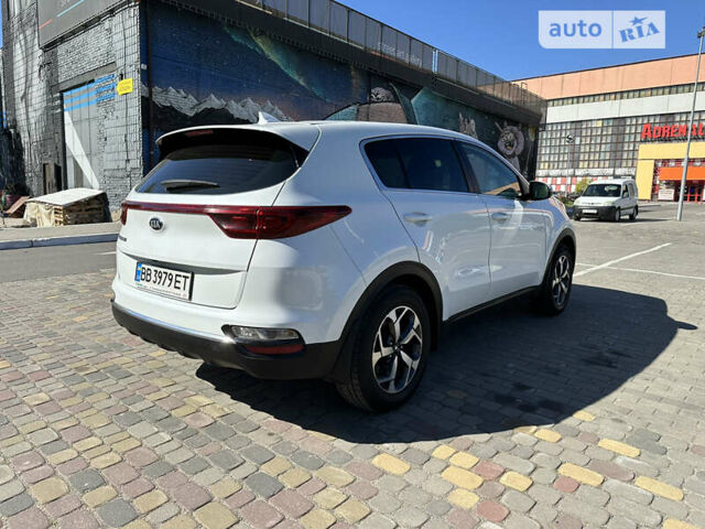 Білий Кіа Sportage, об'ємом двигуна 1.6 л та пробігом 48 тис. км за 18900 $, фото 81 на Automoto.ua