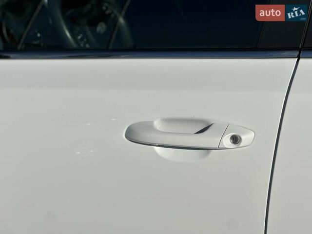 Белый Киа Sportage, объемом двигателя 1.59 л и пробегом 139 тыс. км за 16932 $, фото 4 на Automoto.ua