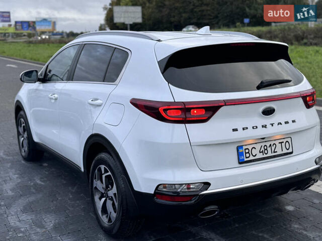 Білий Кіа Sportage, об'ємом двигуна 1.6 л та пробігом 49 тис. км за 18500 $, фото 22 на Automoto.ua