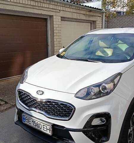 Білий Кіа Sportage, об'ємом двигуна 1.59 л та пробігом 50 тис. км за 19500 $, фото 13 на Automoto.ua