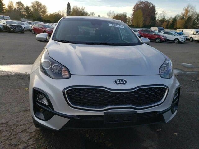 Білий Кіа Sportage, об'ємом двигуна 0.24 л та пробігом 11 тис. км за 4800 $, фото 4 на Automoto.ua