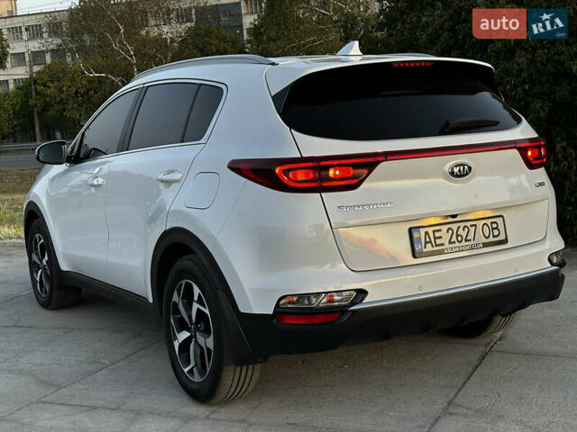 Білий Кіа Sportage, об'ємом двигуна 1.6 л та пробігом 90 тис. км за 23500 $, фото 7 на Automoto.ua