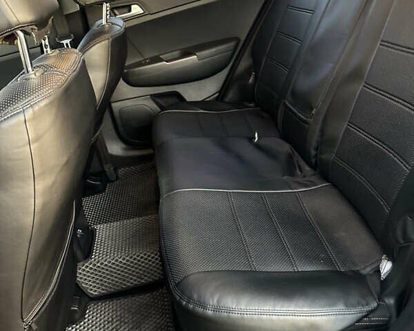 Белый Киа Sportage, объемом двигателя 1.6 л и пробегом 51 тыс. км за 17500 $, фото 18 на Automoto.ua
