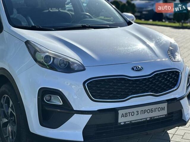 Белый Киа Sportage, объемом двигателя 1.59 л и пробегом 139 тыс. км за 16932 $, фото 3 на Automoto.ua