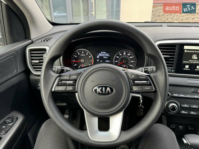Білий Кіа Sportage, об'ємом двигуна 2.36 л та пробігом 47 тис. км за 17500 $, фото 36 на Automoto.ua