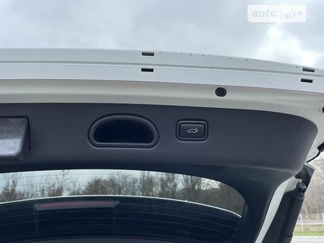 Белый Киа Sportage, объемом двигателя 2.4 л и пробегом 5 тыс. км за 24500 $, фото 22 на Automoto.ua