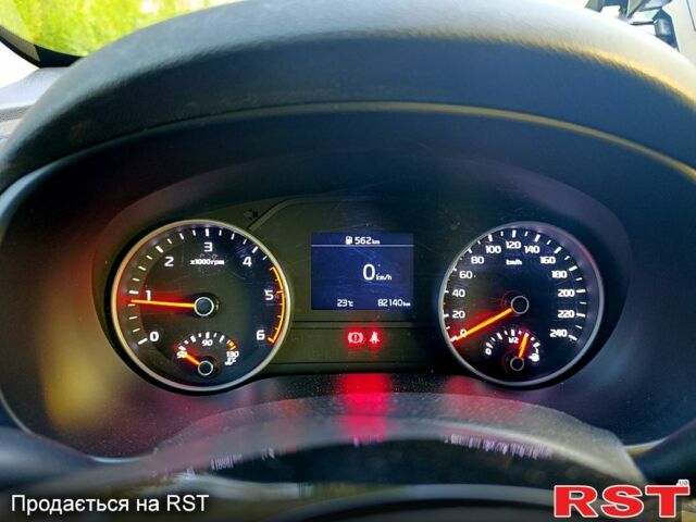 Белый Киа Sportage, объемом двигателя 1.6 л и пробегом 82 тыс. км за 19500 $, фото 2 на Automoto.ua