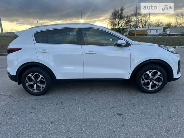 Белый Киа Sportage, объемом двигателя 1.59 л и пробегом 48 тыс. км за 20700 $, фото 13 на Automoto.ua