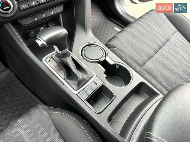 Белый Киа Sportage, объемом двигателя 1.6 л и пробегом 84 тыс. км за 19700 $, фото 30 на Automoto.ua