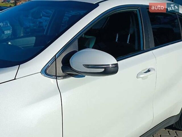Білий Кіа Sportage, об'ємом двигуна 1.6 л та пробігом 93 тис. км за 18200 $, фото 14 на Automoto.ua