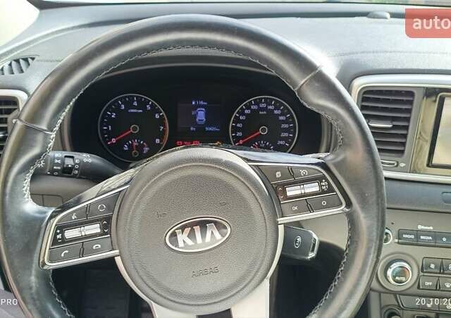 Білий Кіа Sportage, об'ємом двигуна 1.59 л та пробігом 50 тис. км за 19500 $, фото 63 на Automoto.ua
