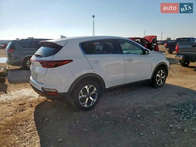 Белый Киа Sportage, объемом двигателя 2.36 л и пробегом 132 тыс. км за 3200 $, фото 2 на Automoto.ua