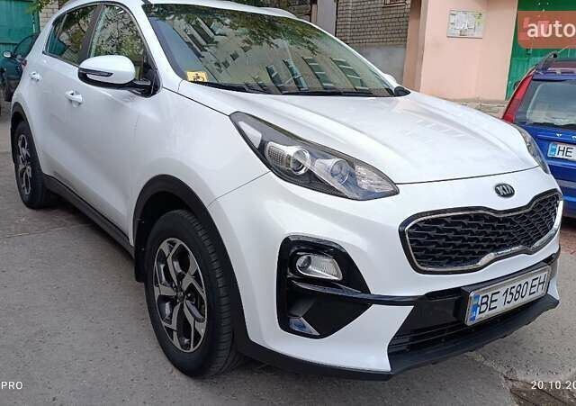 Білий Кіа Sportage, об'ємом двигуна 1.59 л та пробігом 50 тис. км за 19500 $, фото 10 на Automoto.ua