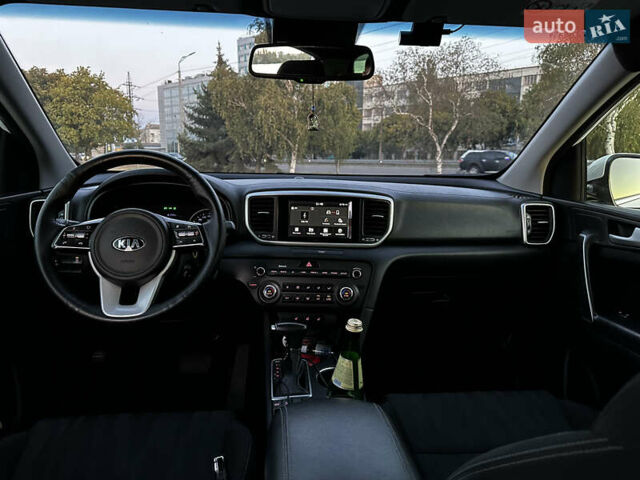 Білий Кіа Sportage, об'ємом двигуна 1.6 л та пробігом 90 тис. км за 23500 $, фото 11 на Automoto.ua