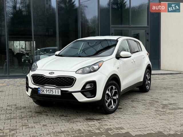 Белый Киа Sportage, объемом двигателя 2.36 л и пробегом 45 тыс. км за 17500 $, фото 17 на Automoto.ua