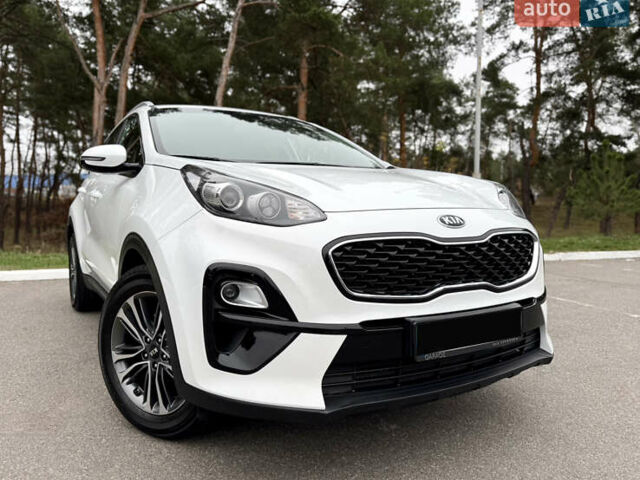 Белый Киа Sportage, объемом двигателя 1.6 л и пробегом 84 тыс. км за 19700 $, фото 9 на Automoto.ua