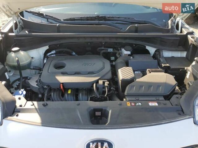 Белый Киа Sportage, объемом двигателя 2.4 л и пробегом 107 тыс. км за 4300 $, фото 10 на Automoto.ua