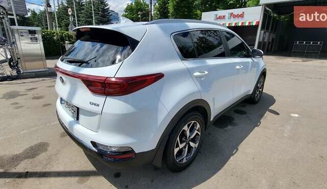 Білий Кіа Sportage, об'ємом двигуна 1.6 л та пробігом 40 тис. км за 24800 $, фото 4 на Automoto.ua