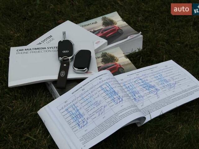 Белый Киа Sportage, объемом двигателя 1.6 л и пробегом 136 тыс. км за 18500 $, фото 4 на Automoto.ua