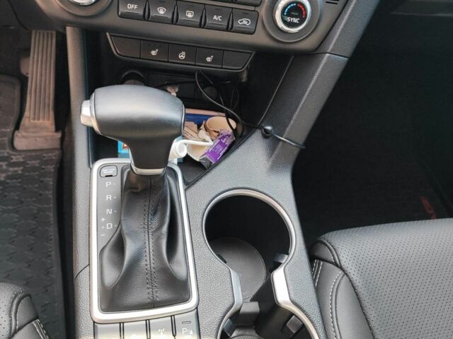 Белый Киа Sportage, объемом двигателя 0 л и пробегом 125 тыс. км за 21590 $, фото 12 на Automoto.ua